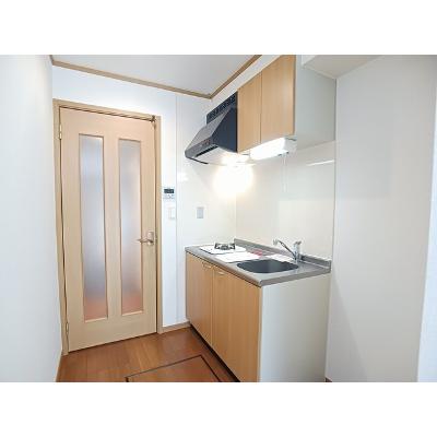 スカイビレッジ２１ 102【管理NO：1-013411401-01020】 ★家具家電は申し込み後に搬入しますの物件画像