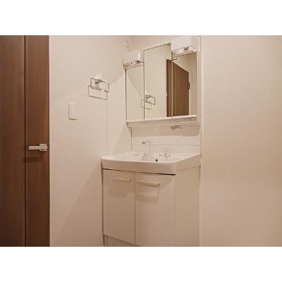 フルールⅦ 203【管理NO：1-027527301-02030】 ★家具家電は申し込み後に搬入しますの物件画像