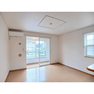 インフィニティーＣ 101【管理NO：1-015457603-01010】 ★家具家電は申し込み後に搬入しますの物件画像