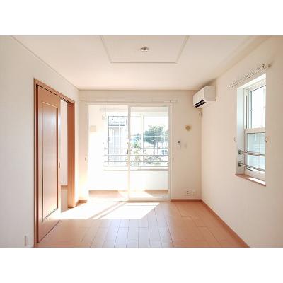 インフィニティーＡ 201【管理NO：1-015457601-02010】 ★家具家電は申し込み後に搬入しますの物件画像