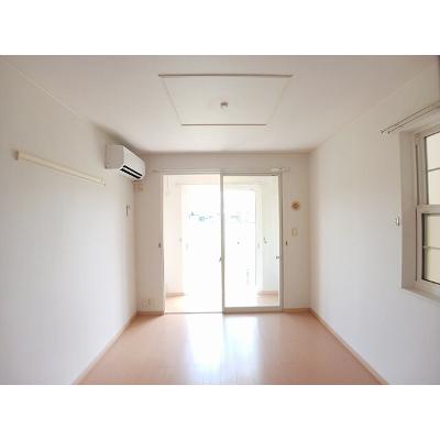 カプリスＡ 102【管理NO：1-015428101-01020】 ★家具家電は申し込み後に搬入しますの物件画像
