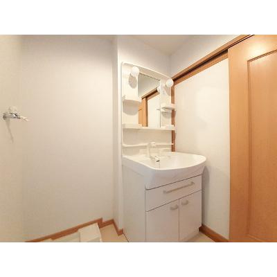 グロワールＥ 201【管理NO：1-015150005-02010】 ★家具家電は申し込み後に搬入しますの物件画像