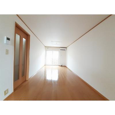 エレガンスヤツオＣ 102【管理NO：1-013497301-01020】 ★家具家電は申し込み後に搬入します★の物件画像