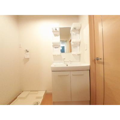 サンライト　ムーン 201【管理NO：1-018998701-02010】 ★家具家電は申し込み後に搬入します★の物件画像