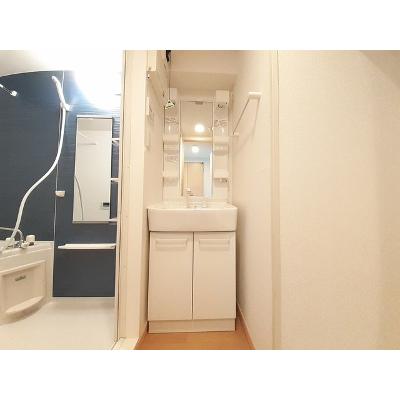 グラン・カメリアⅡ 203【管理NO：1-015942701-02030】 ★家具家電は申し込み後に搬入しますの物件画像