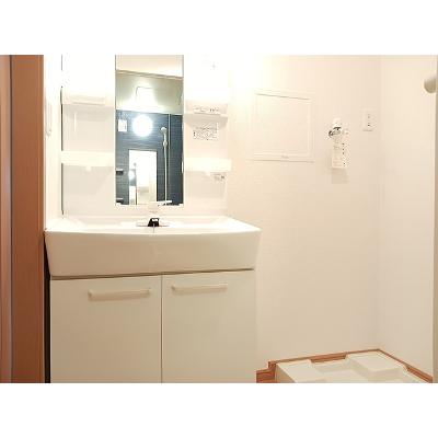 クロンドールⅡ 201【管理NO：1-015372102-02010】 ★家具家電は申し込み後に搬入しますの物件画像