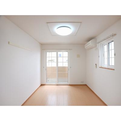 ミューＢ 101【管理NO：1-015357302-01010】 ★家具家電は申し込み後に搬入しますの物件画像
