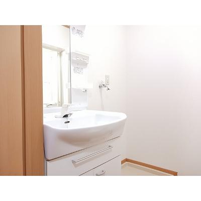 プルミエ・アムールⅢ 101【管理NO：1-012435201-01010】 ★家具家電は申し込み後に搬入します★の物件画像