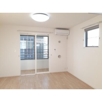 ファンロン 202【管理NO：1-021518301-02020】 ★家具家電は申し込み後に搬入します★ ★2026年11月中旬入居可能★の物件画像