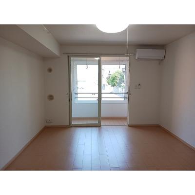 エアリ－　ハウス 102【管理NO：1-016227301-01020】 ★家具家電は申し込み後に搬入しますの物件画像