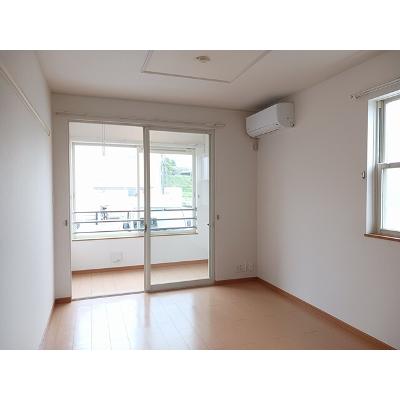 ソレイユ　Ａ 103【管理NO：1-014544401-01030】 ★家具家電は申し込み後に搬入しますの物件画像