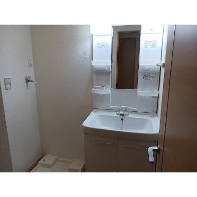 ソレイユ高岡Ⅰ 101【管理NO：1-020361601-01010】 ★家具家電は申し込み後に搬入します★の物件画像