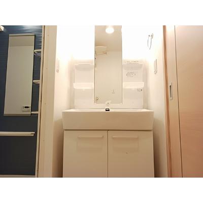アッシュ６　Ａ 101【管理NO：1-016297401-01010】 ★家具家電は申し込み後に搬入しますの物件画像