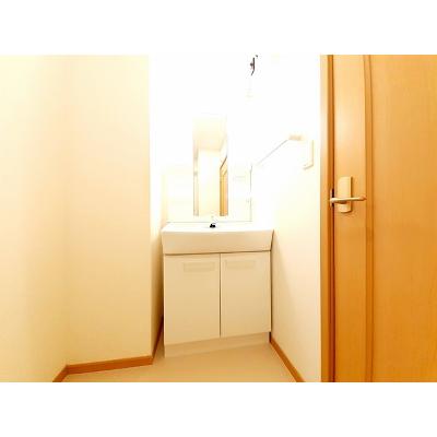 モンソレイユⅡ 204【管理NO：1-013709702-02040】 ★家具家電は申し込み後に搬入します★の物件画像