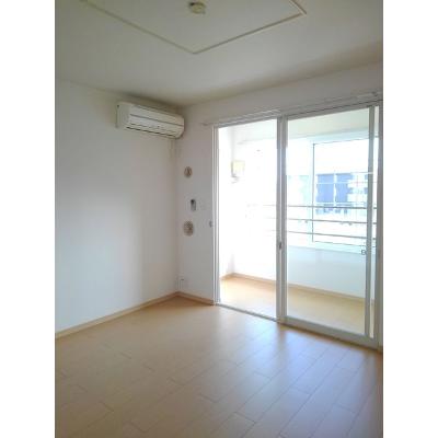 シュトラール 202【管理NO：1-016087001-02020】 ★家具家電は申し込み後に搬入します 2026年08月上旬入居可能の物件画像