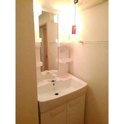 シュトラール 202【管理NO：1-016087001-02020】 ★家具家電は申し込み後に搬入します 2026年08月上旬入居可能の物件画像