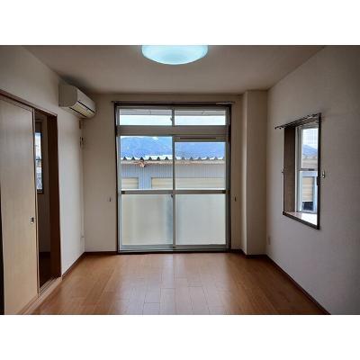 サザン・クロス 205【管理NO：1-005215201-02040】 ★家具家電は申し込み後に搬入しますの物件画像