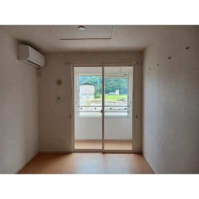 ウッド・ベル 102【管理NO：1-018240201-01020】 ★家具家電は申し込み後に搬入しますの物件画像