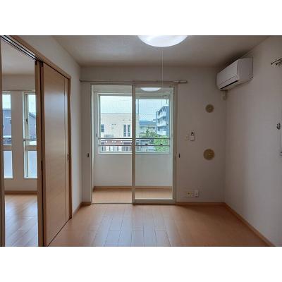 ジニアス　２ 201【管理NO：1-016239202-02010】 ★家具家電は申し込み後に搬入しますの物件画像