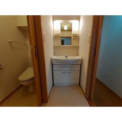 メープルリバー 201【管理NO：1-012811801-02010】 ★家具家電は申し込み後に搬入します 2026年08月上旬入居可能の物件画像