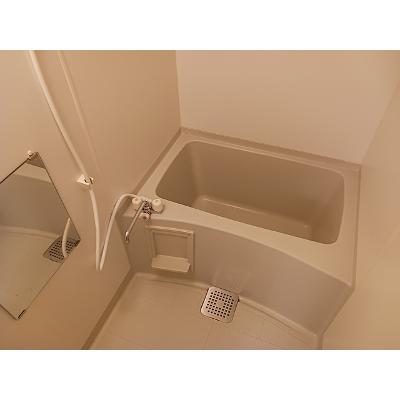 アーグラスＡ 102【管理NO：1-099327501-01020】 ★家具家電は申し込み後に搬入します★の物件画像