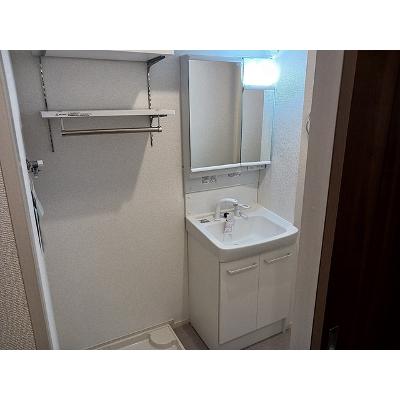 エターナル　ヴィレッジⅢ 103【管理NO：1-028554602-01030】 ★家具家電は申し込み後に搬入します★の物件画像