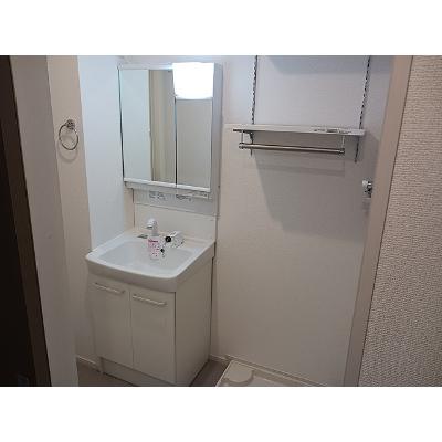エターナル　ヴィレッジⅢ 101【管理NO：1-028554602-01010】 ★家具家電は申し込み後に搬入します★の物件画像