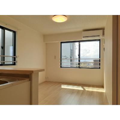 グランシャリオ 201【管理NO：1-027244601-02010】 ★家具家電は申し込み後に搬入します★の物件画像