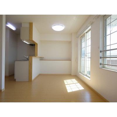 アーバンコート東甲府 203【管理NO：1-013391901-02030】 2026年08月上旬入居可能の物件画像