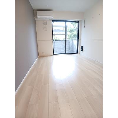 レスパース・プレザン 101【管理NO：1-028021501-01010】 ★家具家電は申し込み後に搬入しますの物件画像