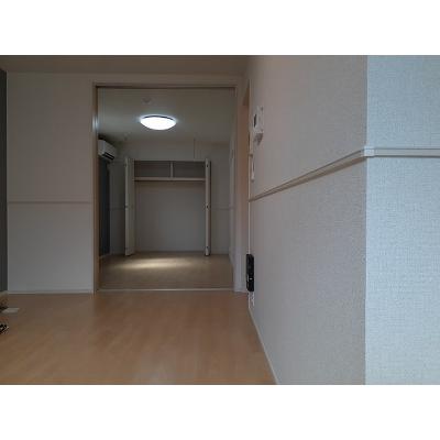 コンフォートアゼリア 103【管理NO：1-025504801-01030】 ★家具家電は申し込み後に搬入しますの物件画像