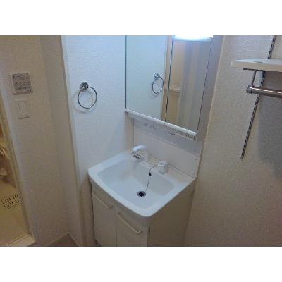 エレガンス新横浜 101【管理NO：1-024403101-01010】 ★家具家電は申し込み後に搬入しますの物件画像