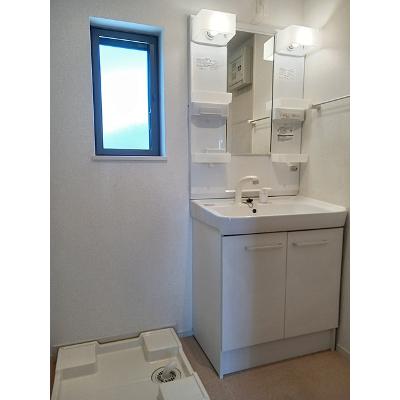 グローヴⅥ 205【管理NO：1-022312201-02050】 ★家具家電は申し込み後に搬入しますの物件画像