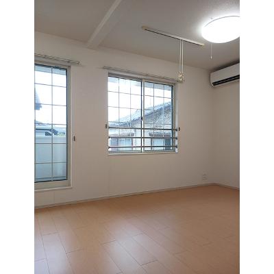 シエル 201【管理NO：1-017924501-02010】 ★家具家電は申し込み後に搬入しますの物件画像