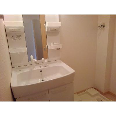メイプルⅡ 102【管理NO：1-016760401-01020】 ★家具家電は申し込み後に搬入しますの物件画像