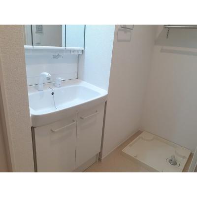 グリシーヌ・イースト 103【管理NO：1-026969401-01030】 ★家具家電は申し込み後に搬入しますの物件画像