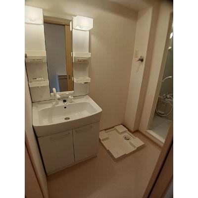 アライブ　Ａ 101【管理NO：1-015912801-01010】 ★家具家電は申し込み後に搬入します★の物件画像