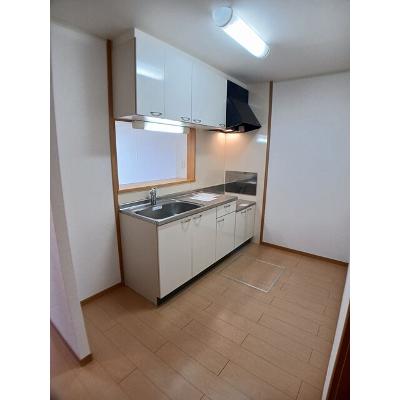 モデルヌⅡ 101【管理NO：1-015350102-01010】 ★家具家電は申し込み後に搬入しますの物件画像