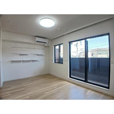 フロレスタ湘南　Ⅲ 303【管理NO：1-028199901-03030】 ★家具家電は申し込み後に搬入します★の物件画像