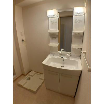 アイリス 102【管理NO：1-017036001-01020】 ★家具家電は申し込み後に搬入しますの物件画像