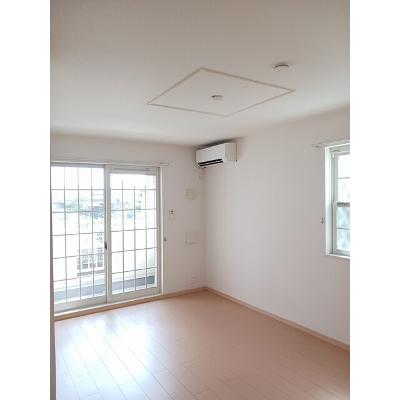 クラール曽比 101【管理NO：1-016269701-01010】 ★家具家電は申し込み後に搬入します 2026年07月中旬入居可能の物件画像