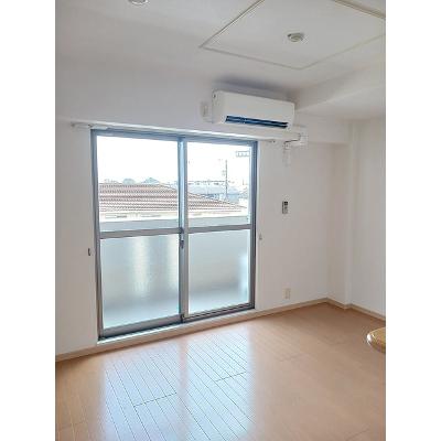 エスペランサ 303【管理NO：1-016187301-03030】 ★家具家電は申し込み後に搬入します★の物件画像