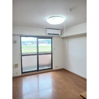 ウエスト　メゾン 204【管理NO：1-013003501-02040】 ★家具家電は申し込み後に搬入します★ ★2026年08月上旬入居可能★の物件画像