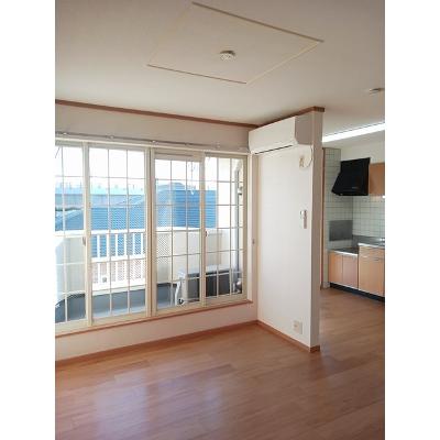 パルテール 202【管理NO：1-012153601-02020】 ★家具家電は申し込み後に搬入します★の物件画像