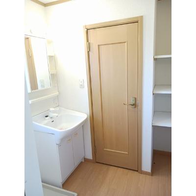 パルテール 202【管理NO：1-012153601-02020】 ★家具家電は申し込み後に搬入します★の物件画像