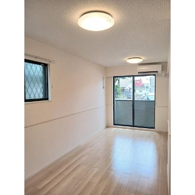 セレニティⅡ 103【管理NO：1-027077201-01030】 ★家具家電は申し込み後に搬入しますの物件画像