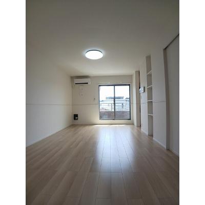 スマイル 205【管理NO：1-028090701-02040】 ★家具家電は申し込み後に搬入します★の物件画像