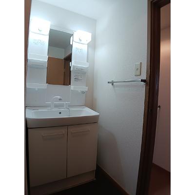 クレストールスズキＡ 203【管理NO：1-009591101-02030】 ★家具家電は申し込み後に搬入します★の物件画像