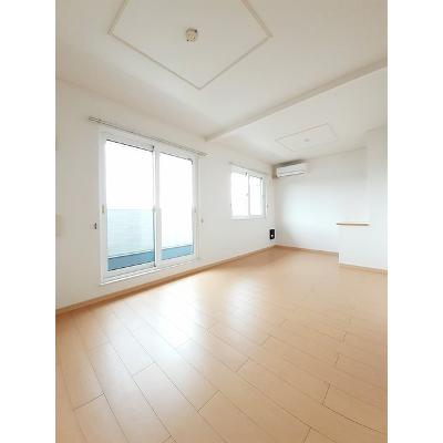 エスポワール・ノース 203【管理NO：1-016176501-02030】 ★家具家電は申し込み後に搬入します 2026年07月中旬入居可能の物件画像