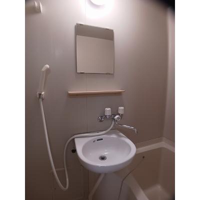 エルディム．月 203【管理NO：1-003514201-02030】 ★家具家電は申し込み後に搬入します★の物件画像